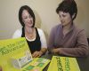 Kristin Flanagan and Kathryn Fitzharding–Jones with the "Green Advantage", a joint promotion between Enviro–Mark and PrintNZ