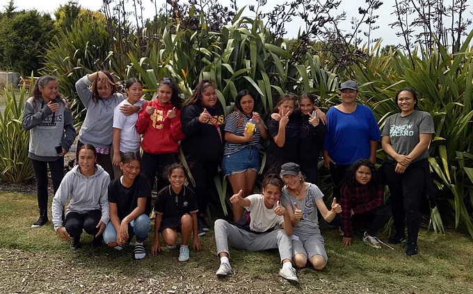 Haeata Community Campus ākonga and teachers taking part in the programme in front of The National NZ Flax with Katiaki Katarina Tawiri 