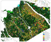 Uisng synthetic aperture radar data to detect ships